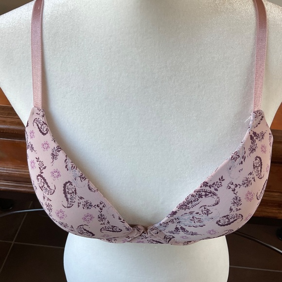 Jessica Simpson Lightly Padded Bras 2 for 1. Purple and Paisley. Both 34C - Picture 3 of 13